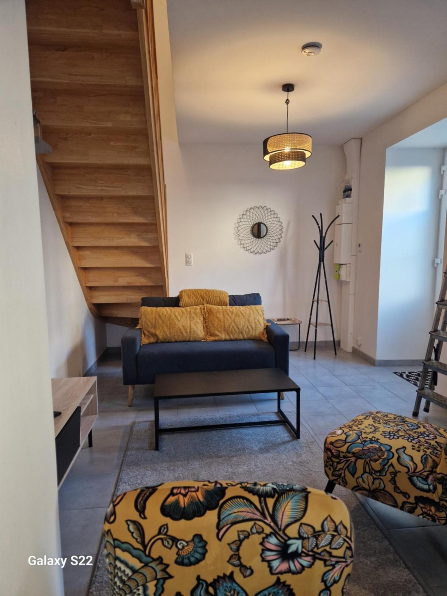 Duplex En Centre Ville วิลแลร์-โคทเตเรต์ ภายนอก รูปภาพ